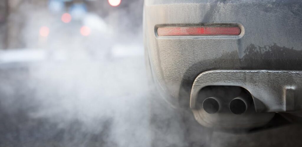 Émissions massives de CO2 des constructeurs automobiles