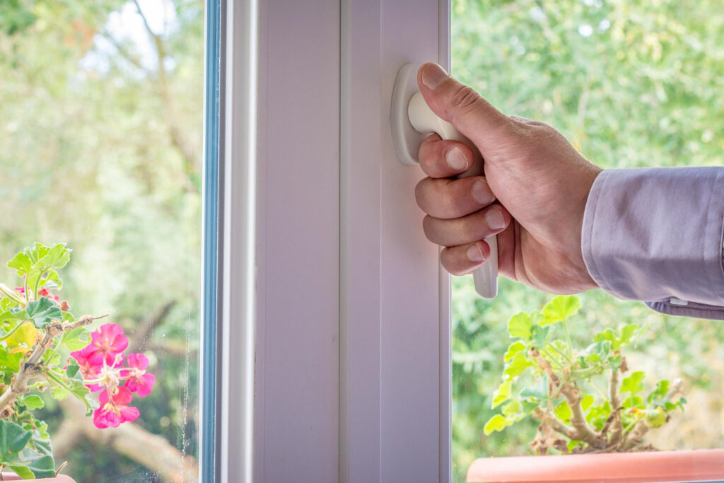 Importance de l'aération pour garantir une bonne qualité de l'air intérieur